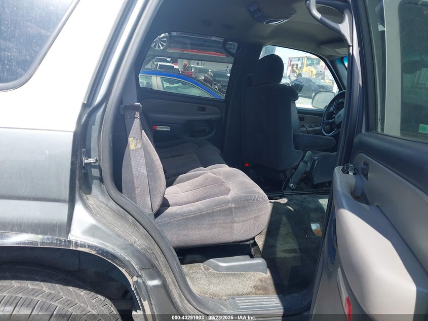 2001 Chevrolet Tahoe Ls VIN: 1GNEC13T51R183859 Lot: 43291903