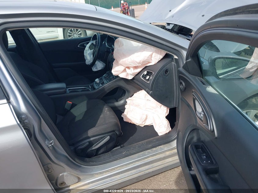 2015 CHRYSLER 200 LIMITED - 1C3CCCAB6FN677981