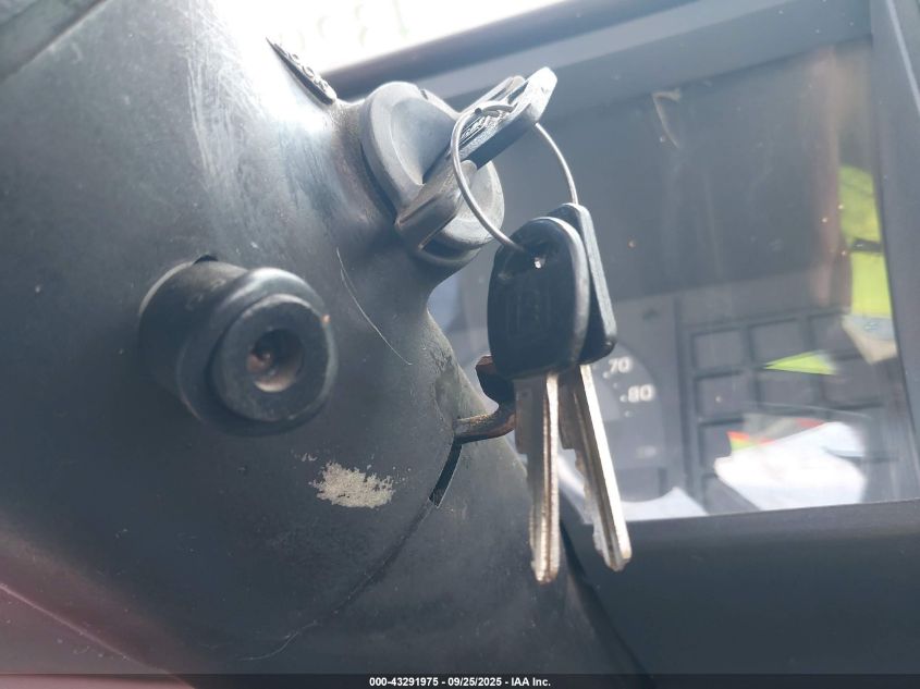 1988 Chevrolet Gmt-400 C1500 VIN: 1GCDC14Z5JZ160928 Lot: 43291975