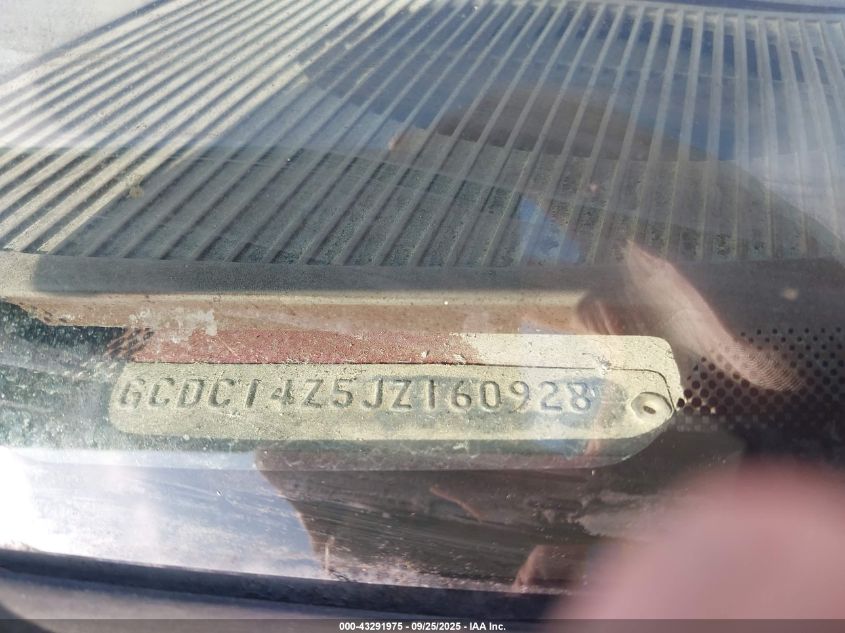 1988 Chevrolet Gmt-400 C1500 VIN: 1GCDC14Z5JZ160928 Lot: 43291975