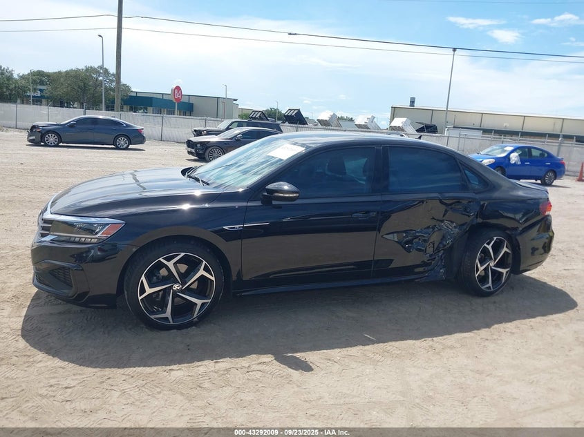2020 VOLKSWAGEN PASSAT 2.0T R-LINE - 1VWMA7A35LC003654