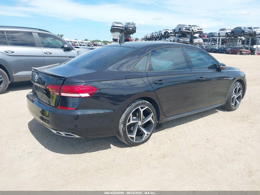 2020 VOLKSWAGEN PASSAT 2.0T R-LINE - 1VWMA7A35LC003654