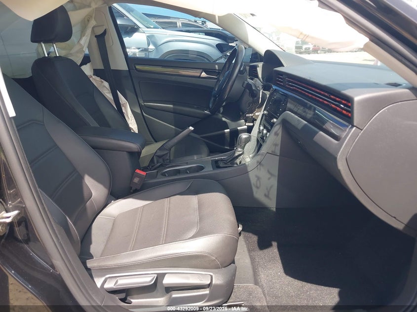 2020 VOLKSWAGEN PASSAT 2.0T R-LINE - 1VWMA7A35LC003654