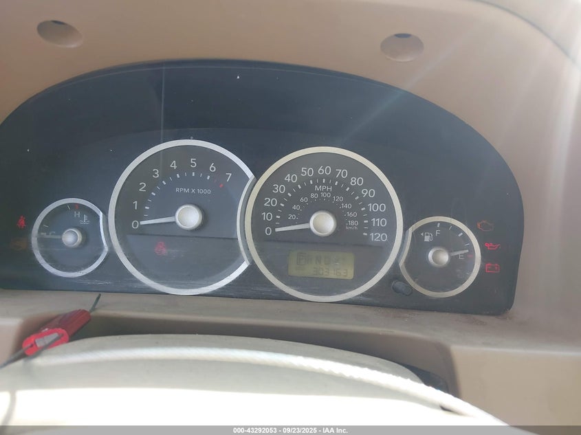 2005 Mercury Mariner Convenience VIN: 4M2YU56Z45DJ14488 Lot: 43292053