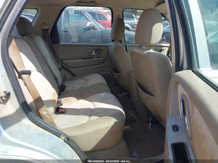 2005 Mercury Mariner Convenience VIN: 4M2YU56Z45DJ14488 Lot: 43292053