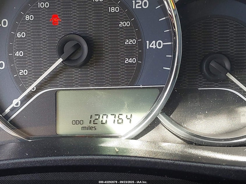 2015 TOYOTA COROLLA LE PLUS - 5YFBURHEXFP320202