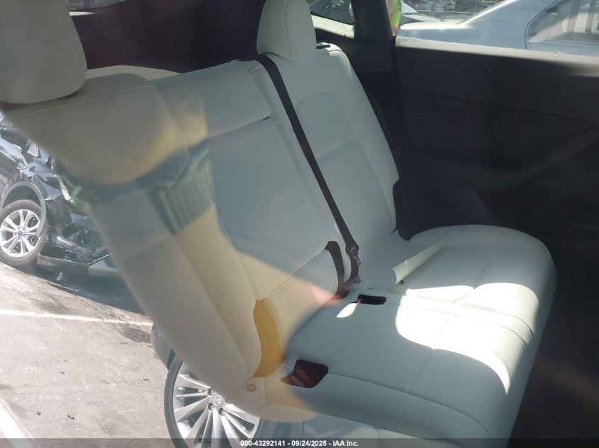 2023 Tesla Model Y Awd/Long Range Dual Motor All-Wheel Drive VIN: 7SAYGDEE8PF633550 Lot: 43292141