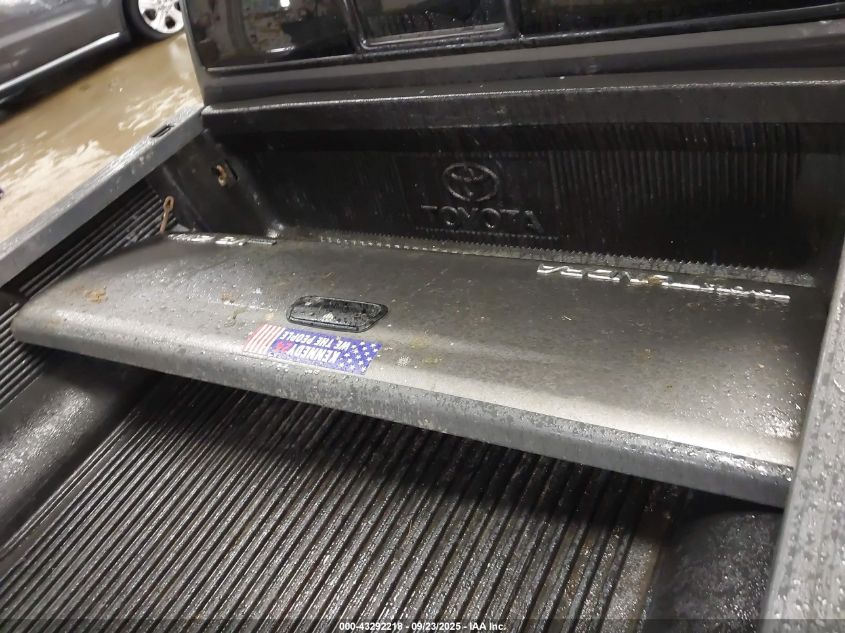 2005 Toyota Tundra Sr5 V8 VIN: 5TBBT44115S458606 Lot: 43292218