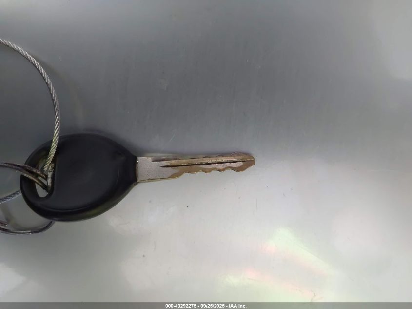 1998 Dodge Caravan VIN: 2B4GP25R4WR724105 Lot: 43292275