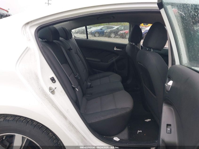 2018 Kia Forte Lx VIN: 3KPFL4A74JE244263 Lot: 43292336