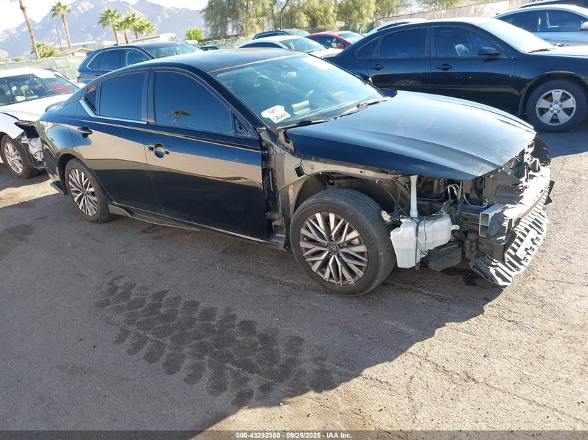 NISSAN ALTIMA SV FWD