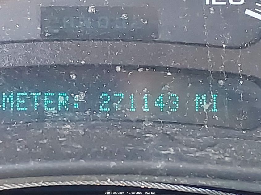 2005 GMC Yukon Xl 1500 Sle VIN: 1GKFK16Z15J142590 Lot: 43292391