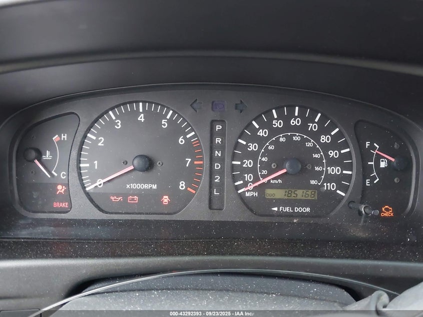 2000 Toyota Sienna Le VIN: 4T3ZF13C2YU281369 Lot: 43292393