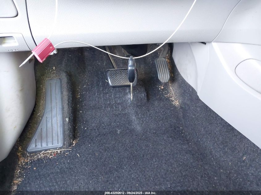 2009 Toyota Corolla Le VIN: JTDBL40E39J045167 Lot: 43292612