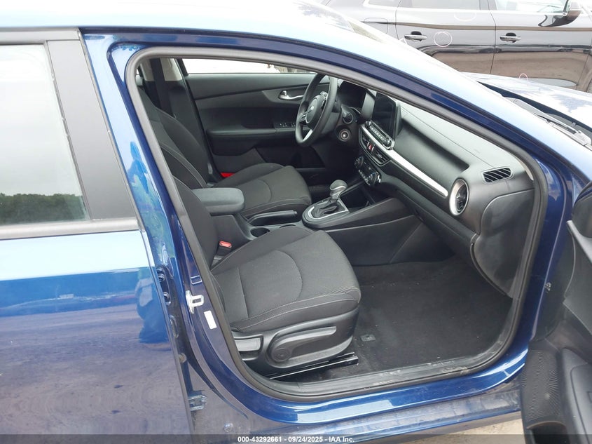 2019 KIA FORTE LXS - 3KPF24AD3KE137425