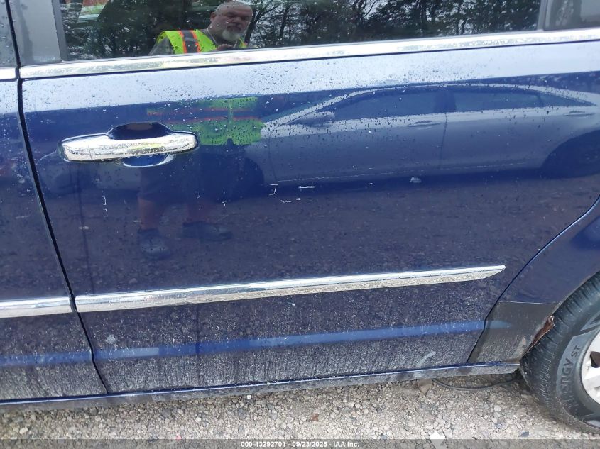 2012 Chrysler Town & Country Touring-L VIN: 2C4RC1CG4CR245231 Lot: 43292701