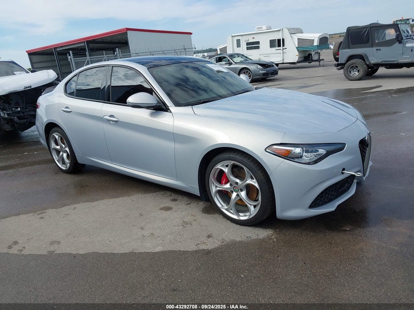 ALFA ROMEO GIULIA TI SPORT AWD