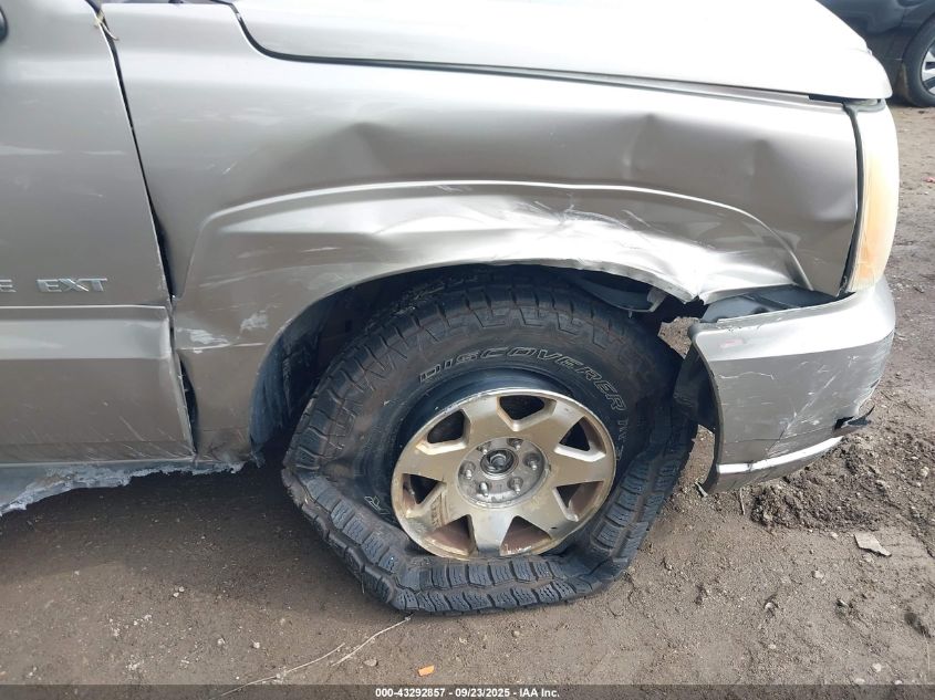 2002 Cadillac Escalade Ext Standard VIN: 3GYEK63N62G302721 Lot: 43292857