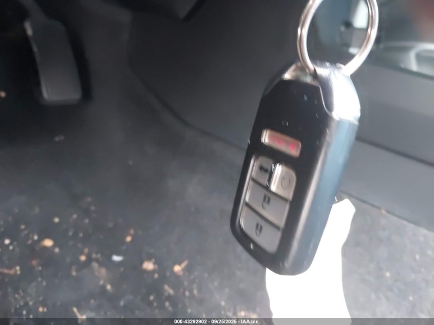 2017 HONDA CIVIC EX - 19XFC2F78HE217607