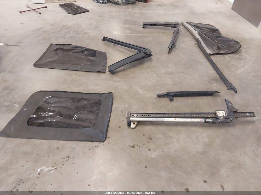 2008 Jeep Wrangler Unlimited Sahara VIN: 1J4GA59158L504309 Lot: 43292936