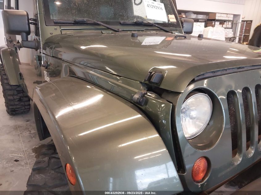 2008 Jeep Wrangler Unlimited Sahara VIN: 1J4GA59158L504309 Lot: 43292936