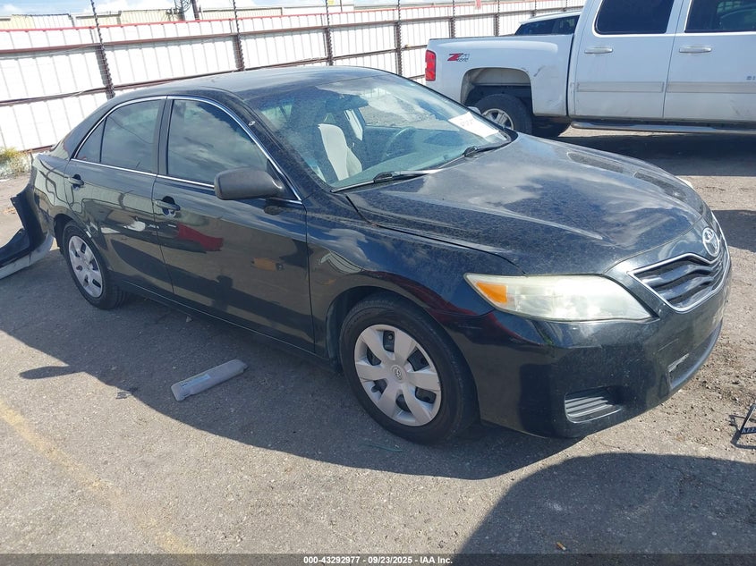 TOYOTA CAMRY LE