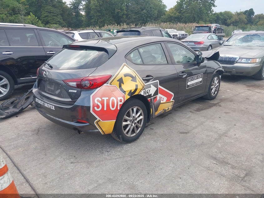 2018 MAZDA MAZDA3 SPORT - 3MZBN1K73JM265856