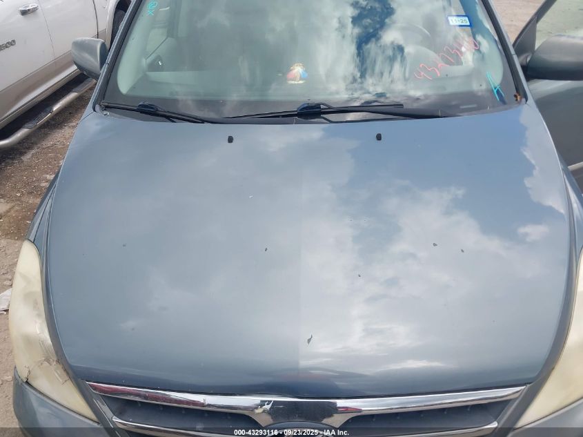 2007 Hyundai Entourage Gls/Limited/Se VIN: KNDMC233076028270 Lot: 43293116