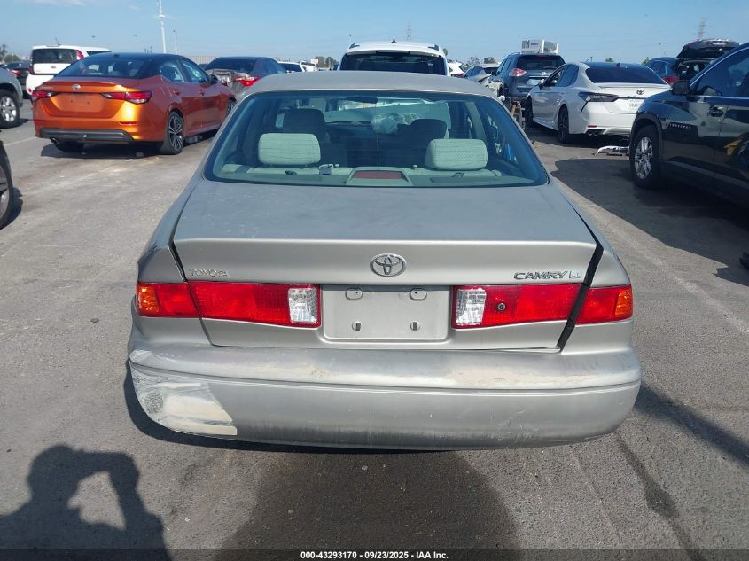 2000 Toyota Camry Le VIN: JT2BG22K0Y0498820 Lot: 43293170