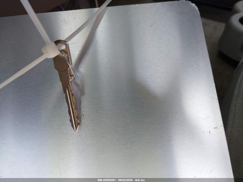 2006 Chevrolet Suburban 1500 Ls VIN: 1GNEC16Z36J142250 Lot: 43293351