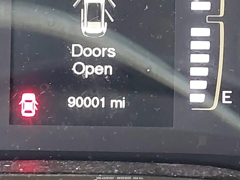 2015 Jeep Cherokee Sport VIN: 1C4PJLAB1FW585609 Lot: 43293387