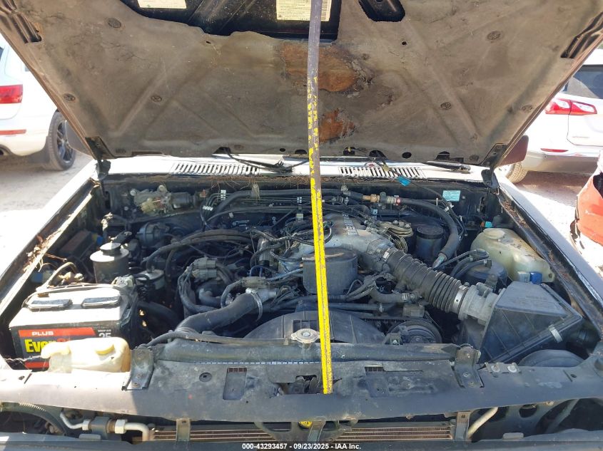 1994 Nissan Pathfinder VIN: NCS97158 Lot: 43293457