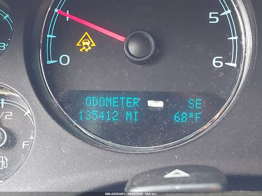 2010 Chevrolet Suburban 1500 Ls VIN: 1GNUCHE0XAR125785 Lot: 43293491