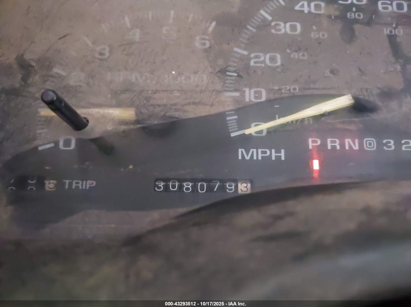 1997 Chevrolet Suburban 1500 VIN: 3GNFK16R3VG162229 Lot: 43293512