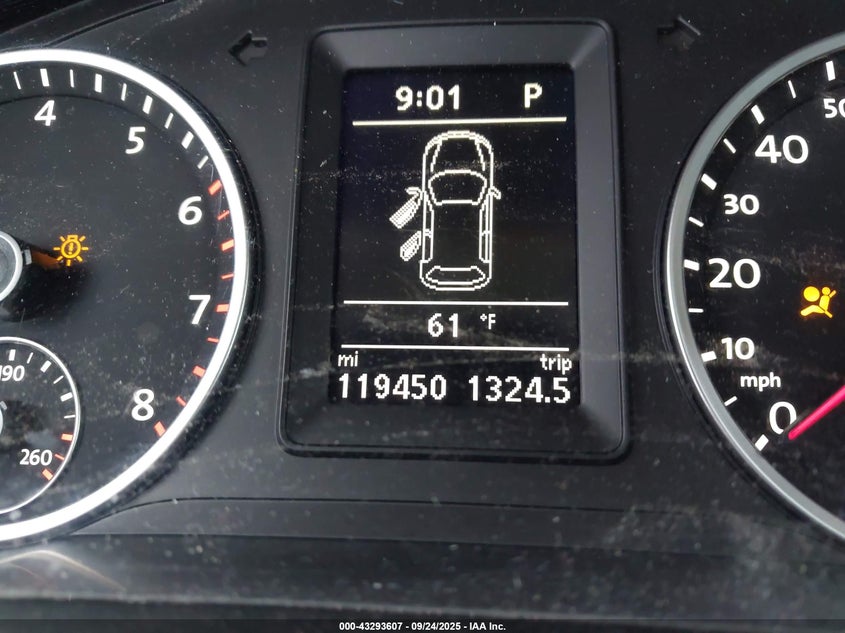 2013 VOLKSWAGEN TIGUAN S - WVGBV3AX4DW606181