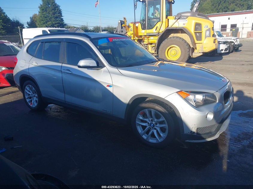 2015 BMW X1 XDRIVE28I WBAVL1C51FVY38069