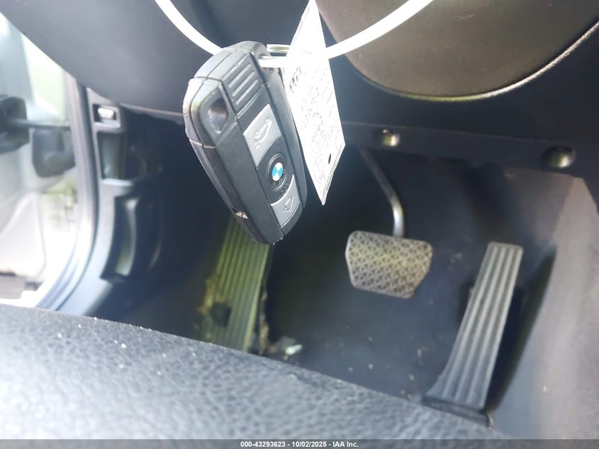 2015 BMW X1 XDRIVE28I WBAVL1C51FVY38069