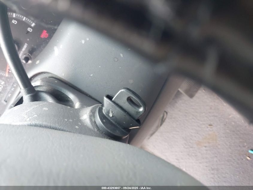 2000 Ford Expedition Xlt VIN: 1FMRU1566YLB21491 Lot: 43293657