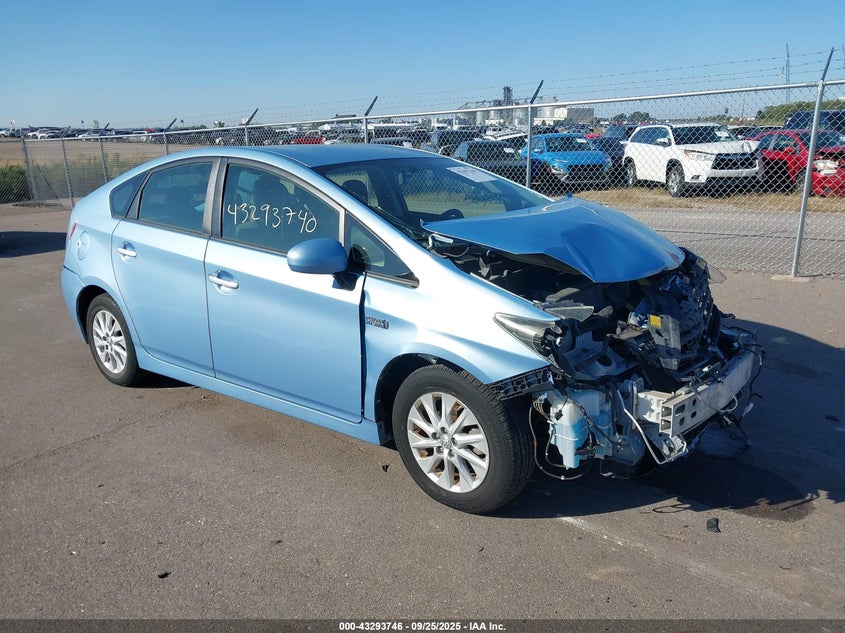 TOYOTA PRIUS PLUG-IN