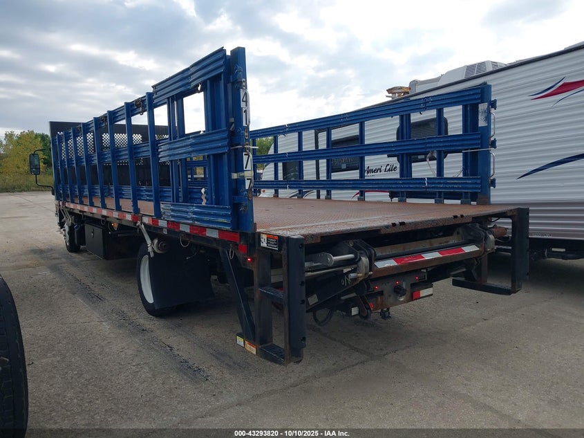 JALE5W166J7304177 2018 ISUZU  photo no. 3