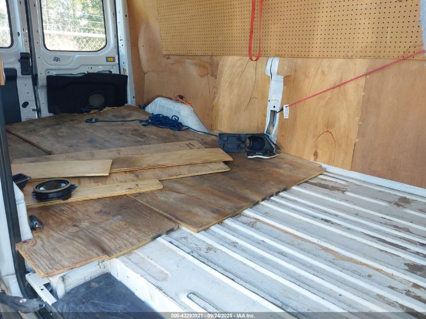 2018 Ford Transit-250 VIN: 1FTYR2XM6JKA20272 Lot: 43293921