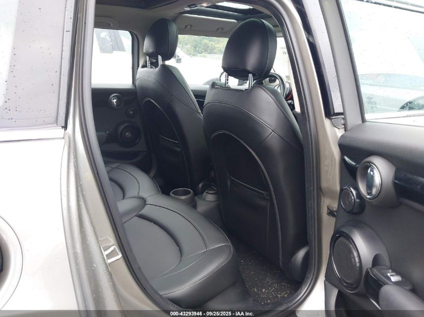 2016 Mini Hardtop Cooper S VIN: WMWXU3C58G2D31287 Lot: 43293946