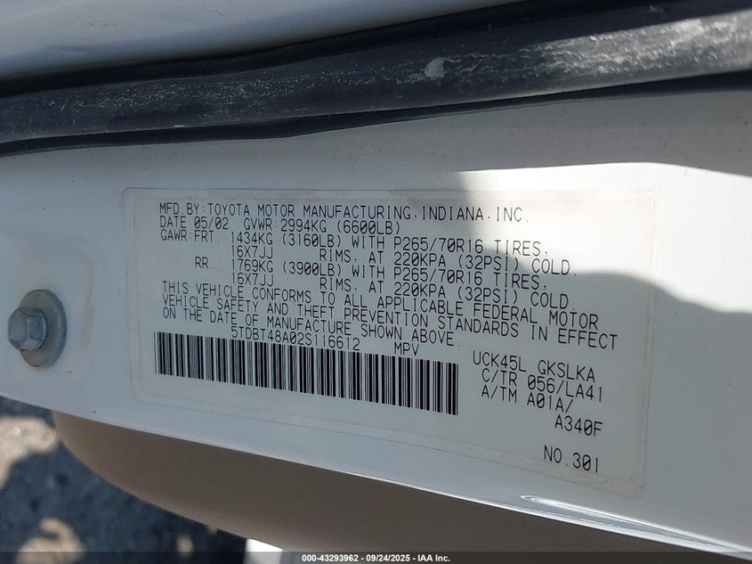 2002 Toyota Sequoia Limited V8 VIN: 5TDBT48A02S116612 Lot: 43293962