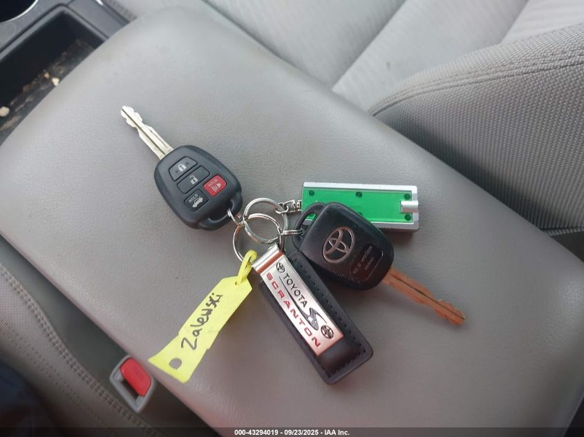 2015 Toyota Camry Le VIN: 4T4BF1FK7FR451743 Lot: 43294019