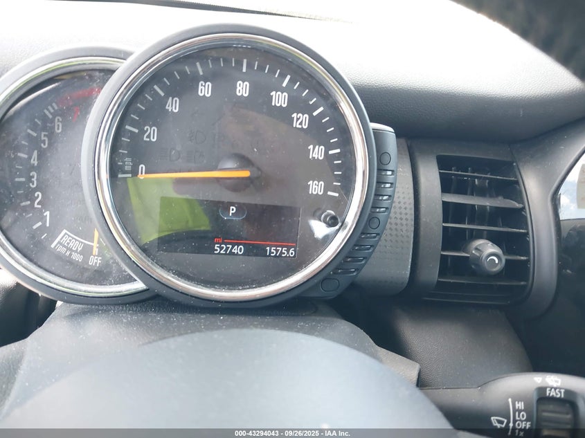 2016 Mini Hardtop Cooper VIN: WMWXP5C54G2D15204 Lot: 43294043