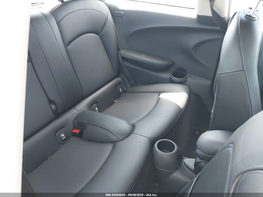 2016 Mini Hardtop Cooper VIN: WMWXP5C54G2D15204 Lot: 43294043