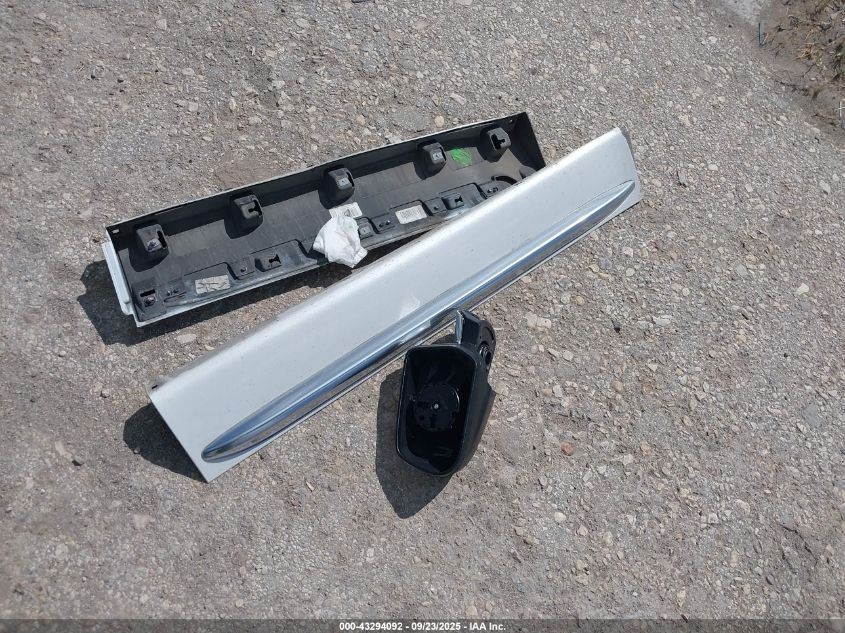 2016 GMC Terrain Denali VIN: 2GKALREK6G6152199 Lot: 43294092