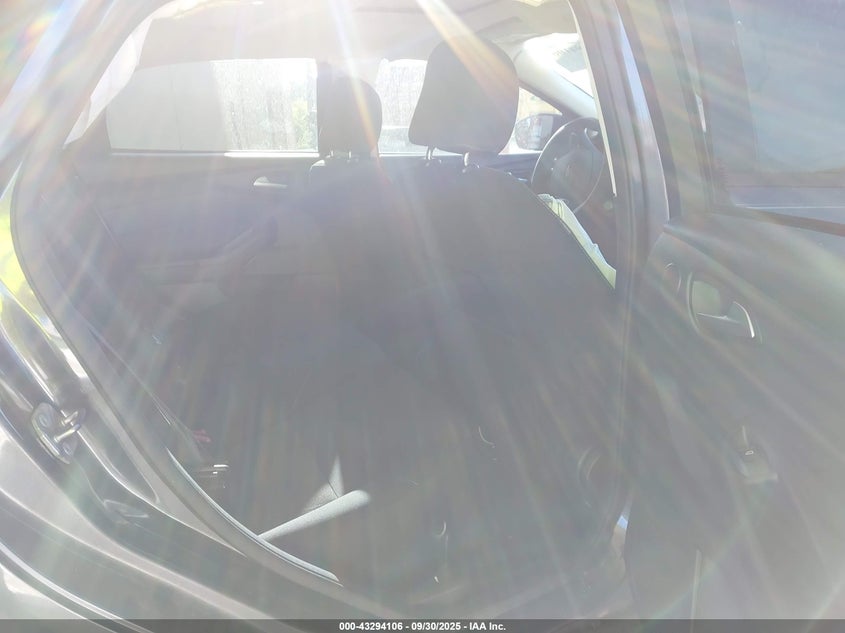 VIN 1FADP3M25HL331456 2017 FORD FOCUS SEL
