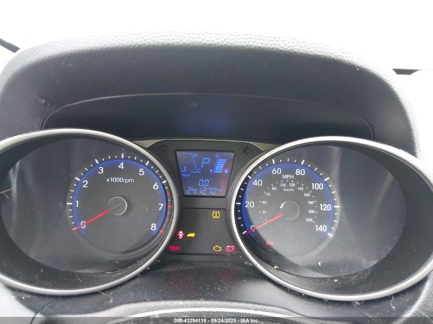 2011 Hyundai Tucson Gl VIN: KM8JT3AB2BU120385 Lot: 43294118