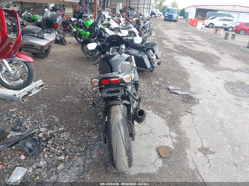 2020 Suzuki Gsx-R750 VIN: JS1GR7MA1L7100615 Lot: 43294238